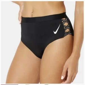 Nike Size Medium NWOT still has liner inside of it.